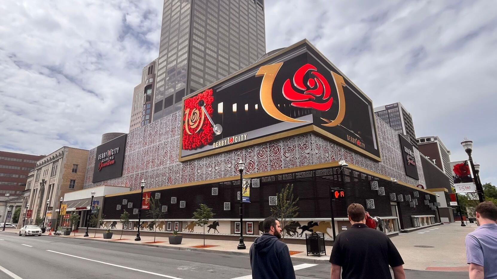 Derby City Gaming Downtown with pedestrians